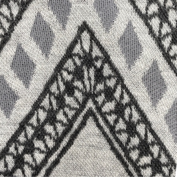 Ruana Wrap Knit Sweater White Grey One Size - Picture 4 of 4